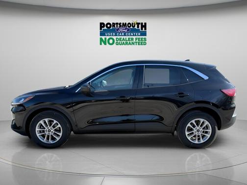 AGATE BLACK METALLIC 2022 Ford Escape SE