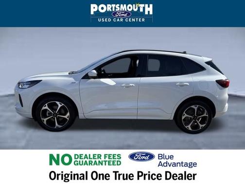 STAR WHITE METALLIC TRI-COA 2023 Ford Escape ST-LINE SELECT
