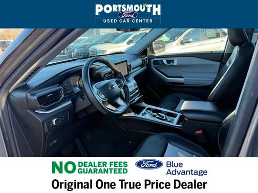 CARBONIZED GRAY METALLIC 2022 Ford Explorer XLT