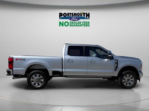 ICONIC SILVER 2023 Ford F-250 LARIAT