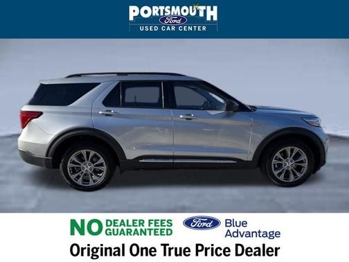 ICONIC SILVER METALLIC 2022 Ford Explorer XLT