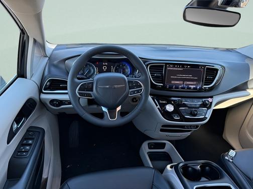 Black 2024 Chrysler Pacifica TOURING L
