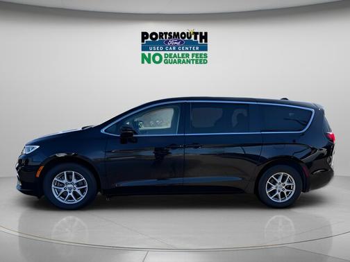 Black 2024 Chrysler Pacifica TOURING L