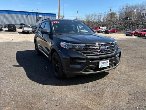 AGATE BLACK METALLIC 2021 Ford Explorer XLT