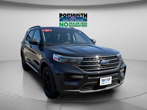AGATE BLACK METALLIC 2021 Ford Explorer XLT