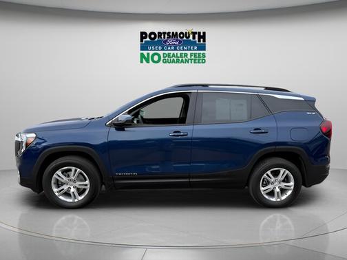 Marine Metallic 2022 GMC Terrain SLE