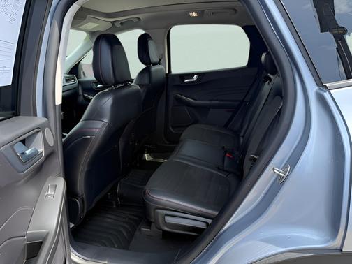 ICED BLUE SILVER METALLIC 2022 Ford Escape SEL
