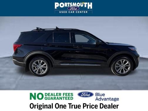 AGATE BLACK METALLIC 2022 Ford Explorer XLT