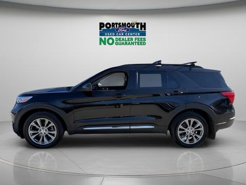 AGATE BLACK METALLIC 2022 Ford Explorer XLT
