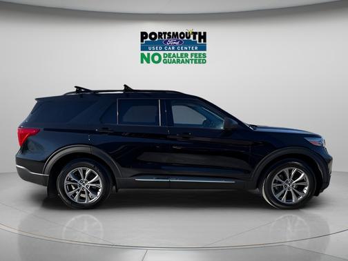 AGATE BLACK METALLIC 2022 Ford Explorer XLT