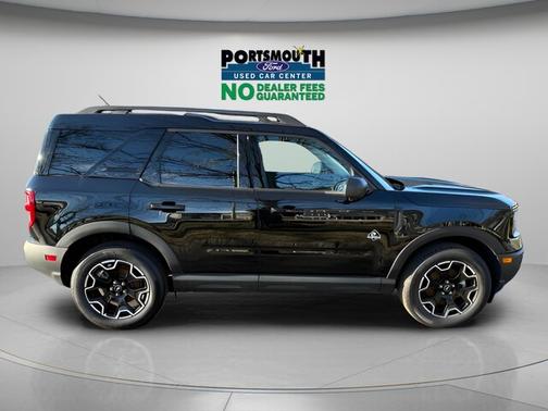 SHADOW BLACK 2025 Ford Bronco Sport OUTER BANKS