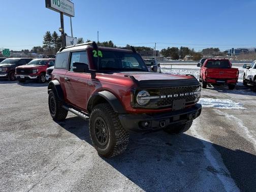 HOT PEPPER RED MET TINT CC 2024 Ford Bronco WILDTRAK