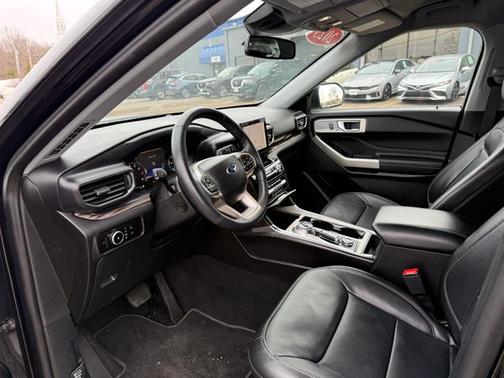 AGATE BLACK METALLIC 2023 Ford Explorer LIMITED