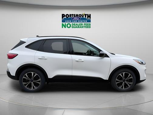 STAR WHITE METALLIC TRI-COA 2021 Ford Escape SEL