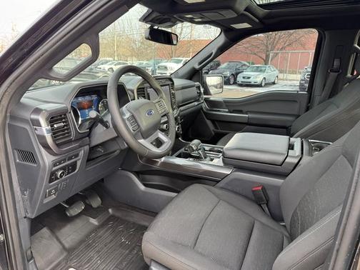 AGATE BLACK METALLIC 2023 Ford F-150 XLT