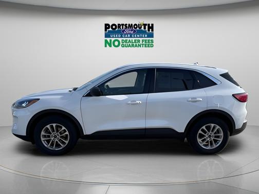 STAR WHITE METALLIC TRI-COA 2022 Ford Escape SE
