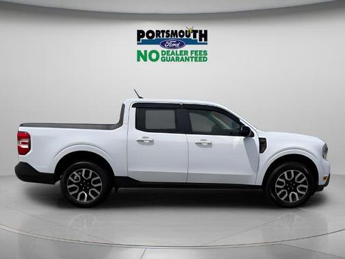 OXFORD WHITE 2024 Ford Maverick LARIAT