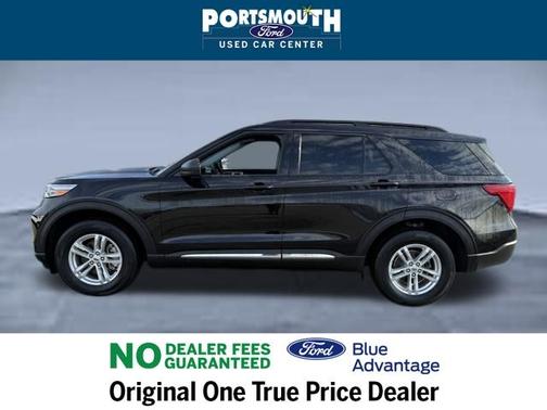 AGATE BLACK METALLIC 2022 Ford Explorer XLT
