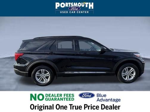 AGATE BLACK METALLIC 2022 Ford Explorer XLT