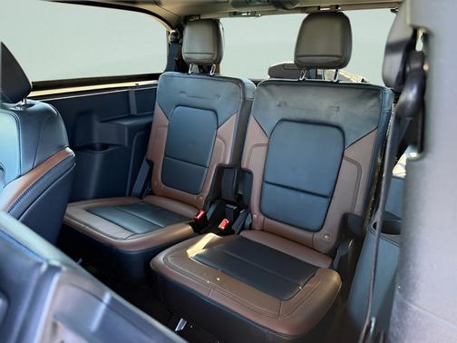 CARBONIZED GRAY METALLIC 2021 Ford Bronco OUTER BANKS