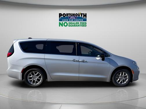 Silver Mist Clearcoat 2024 Chrysler Pacifica TOURING L