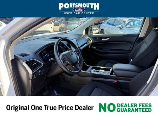 2022 Ford Edge SE