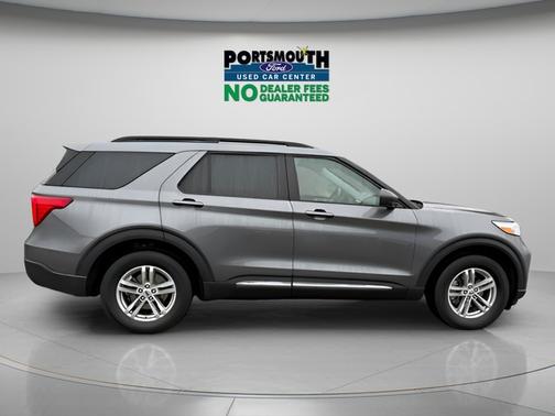 CARBONIZED GRAY METALLIC 2022 Ford Explorer XLT