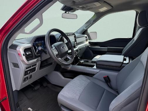 RAPID RED MET TINTED CC 2022 Ford F-150 XLT