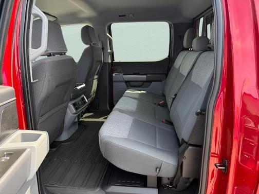 RAPID RED MET TINTED CC 2022 Ford F-150 XLT