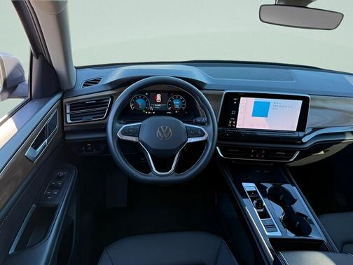 Silver Mist Metallic 2025 Volkswagen Atlas 2.0T SE