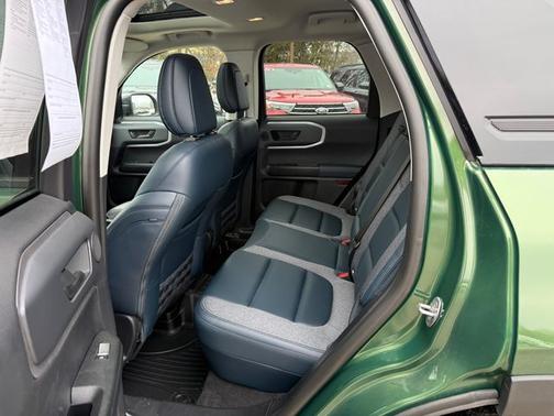 ERUPTION GREEN METALLIC 2024 Ford Bronco Sport OUTER BANKS