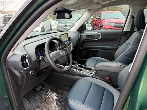 ERUPTION GREEN METALLIC 2024 Ford Bronco Sport OUTER BANKS