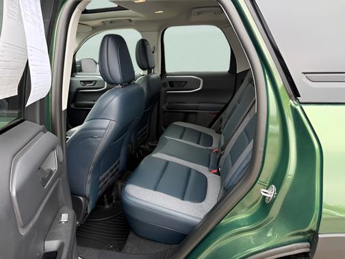 ERUPTION GREEN METALLIC 2024 Ford Bronco Sport OUTER BANKS