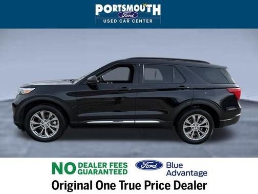 AGATE BLACK METALLIC 2022 Ford Explorer XLT