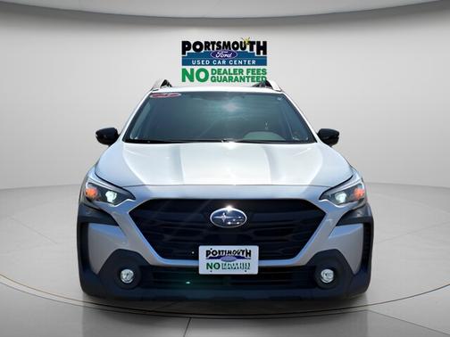 Ice Silver Metallic 2023 Subaru Outback ONYX EDITION