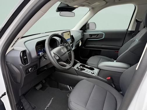 OXFORD WHITE 2024 Ford Bronco Sport BADLANDS