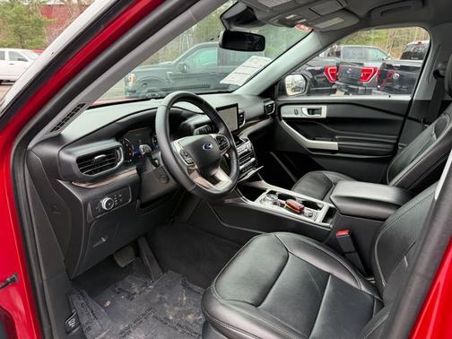 RAPID RED MET TINTED CC 2022 Ford Explorer LIMITED