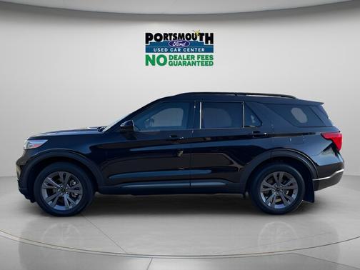 AGATE BLACK METALLIC 2022 Ford Explorer XLT