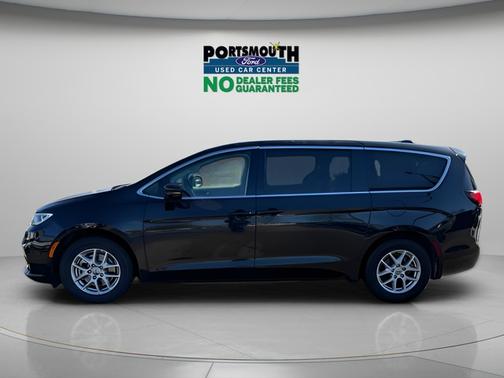 Black 2024 Chrysler Pacifica TOURING L