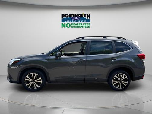 Magnetite Gray Metallic 2024 Subaru Forester LIMITED
