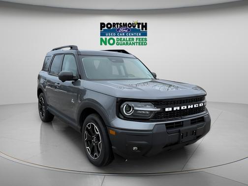 CARBONIZED GRAY METALLIC 2025 Ford Bronco Sport OUTER BANKS