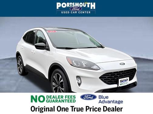 STAR WHITE METALLIC TRI-COA 2022 Ford Escape SEL