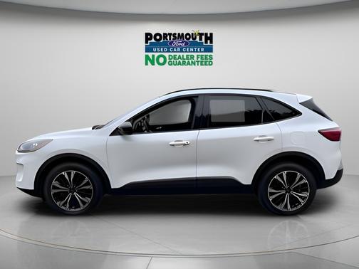 STAR WHITE METALLIC TRI-COA 2022 Ford Escape SEL