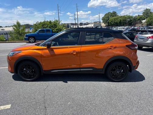 2024 Nissan Kicks SR
