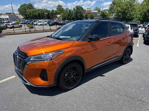 2024 Nissan Kicks SR