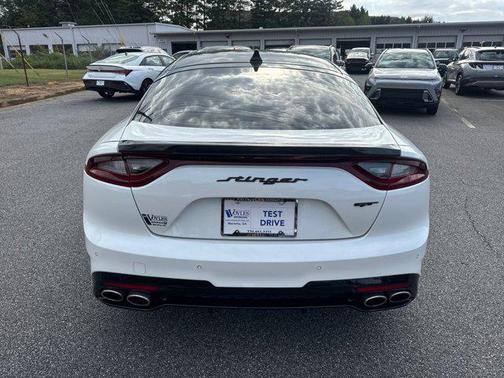2019 Kia Stinger GT2