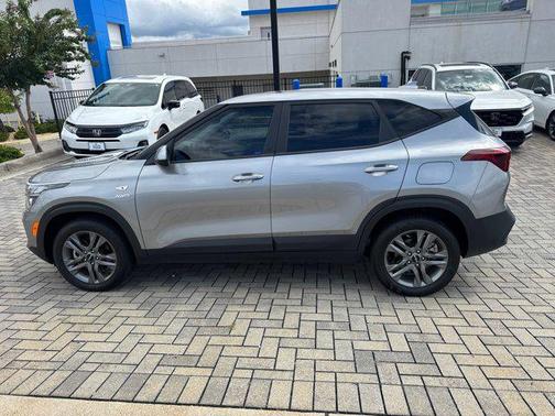 2023 Kia Seltos LX
