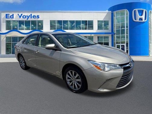 2016 Toyota Camry XLE