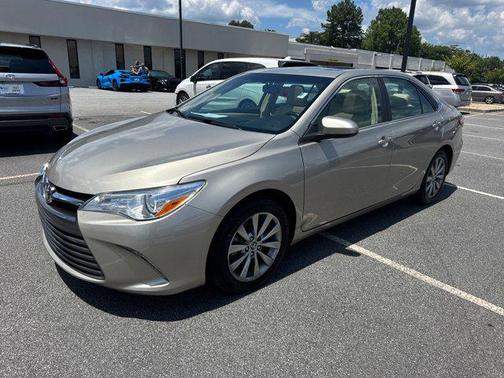 2016 Toyota Camry XLE