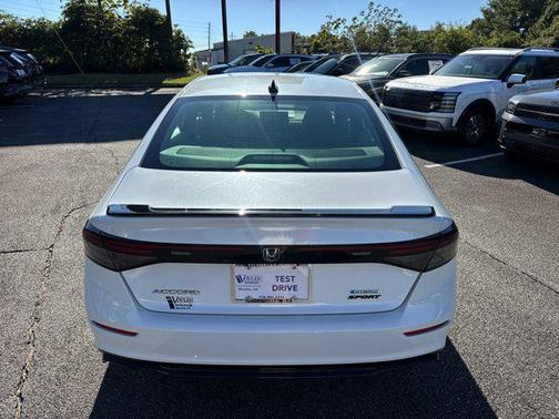 2023 Honda Accord Hybrid Base